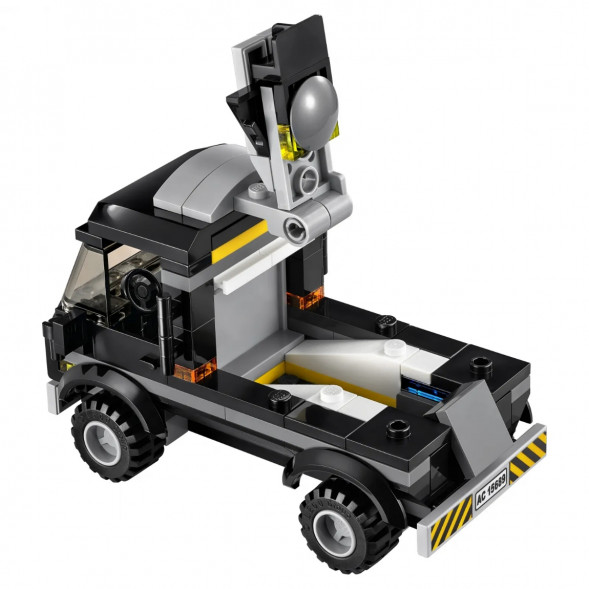 Конструктор LEGO Super Heroes 76032 Погоня на Квинджете Мстителей в Туле