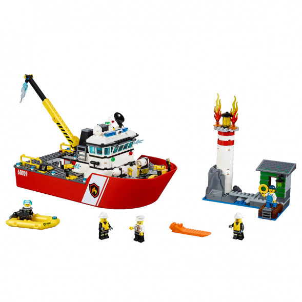 Конструктор LEGO City 60109 Пожарный катер в Туле