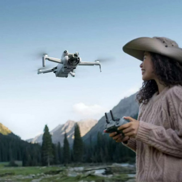 Квадрокоптер DJI Mini 4 Pro Fly More Combo (DJI RC 2) в Туле